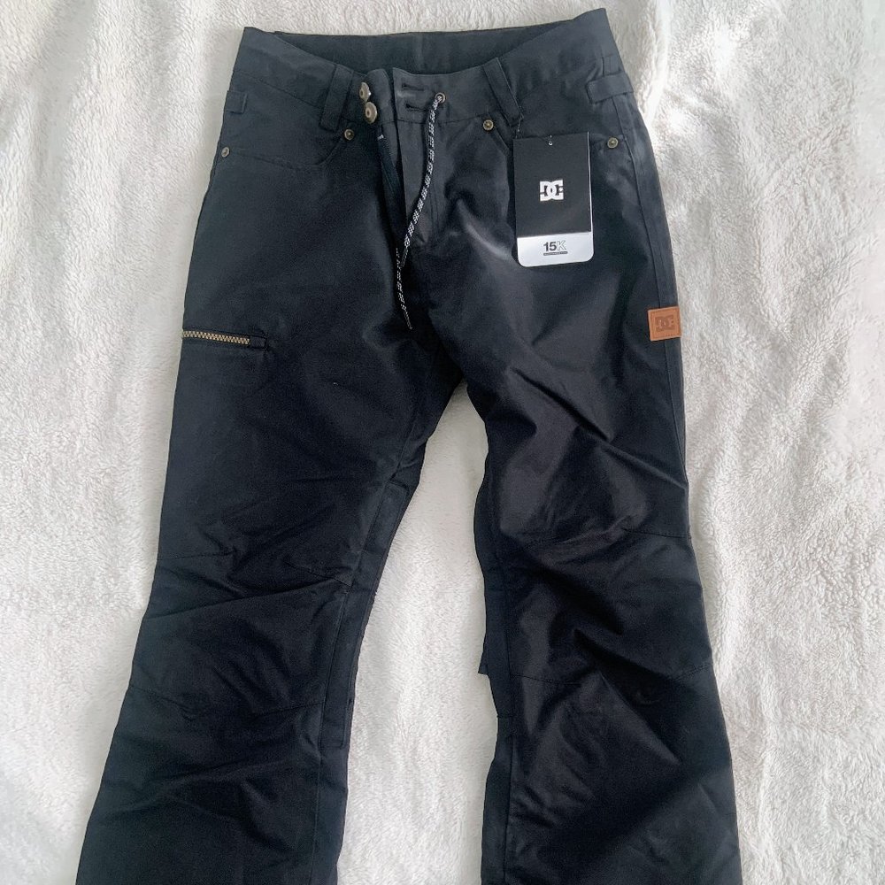 DC snowboard pants